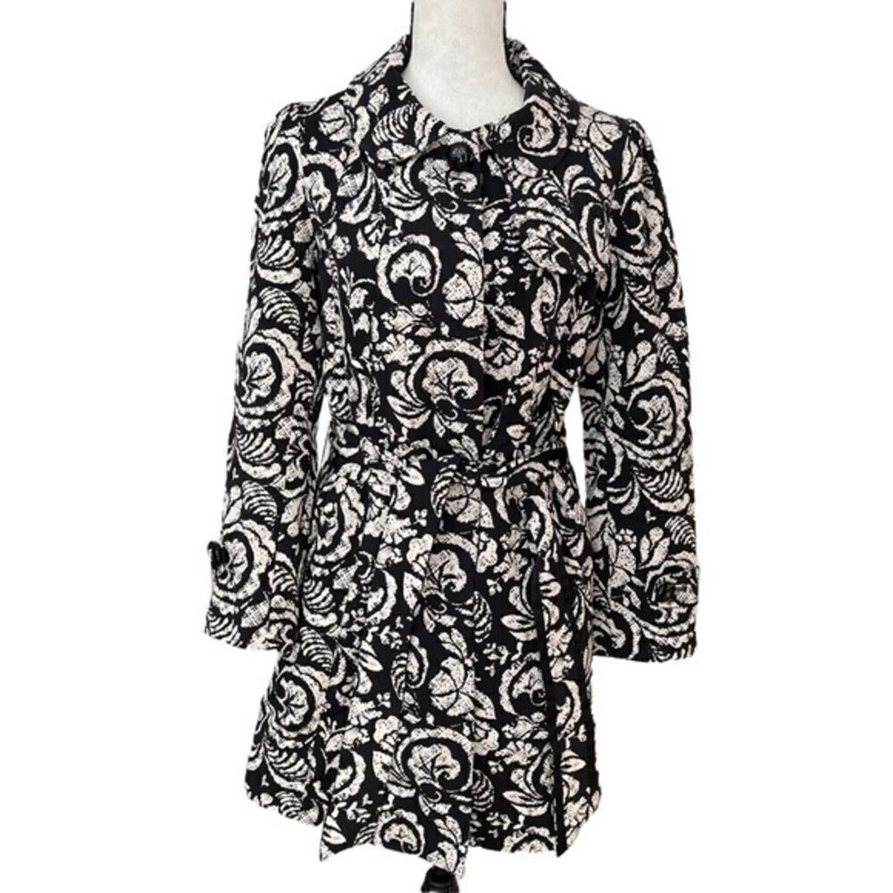 Jade Melody tam black/white floral coat Jacket size M